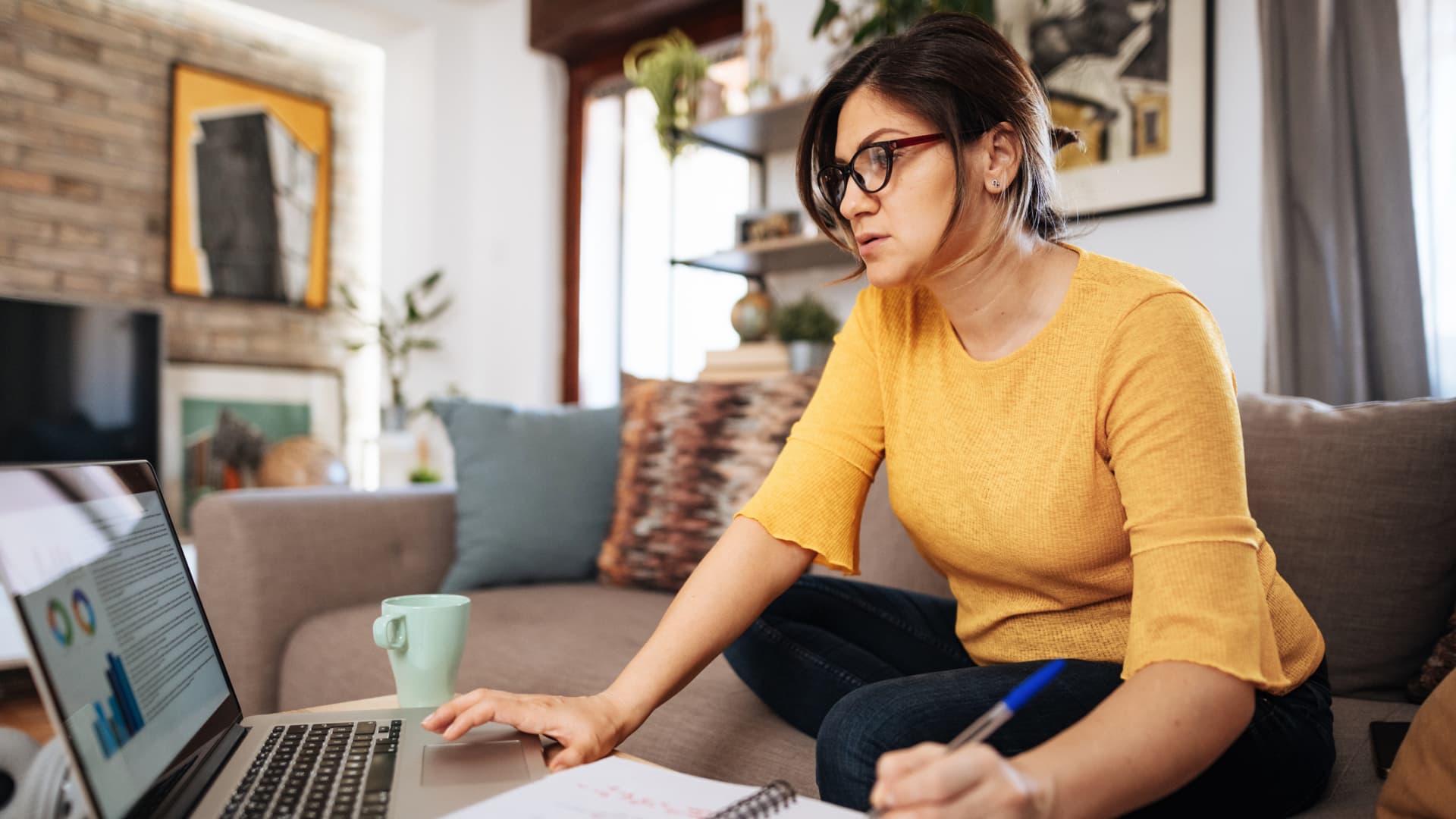 Nearly 50% of Gen Z and millennials want crypto investments in their 401(k)s—here’s why it’s a risky move