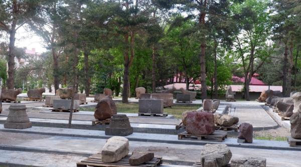 Museum to display ancient stone artifacts
