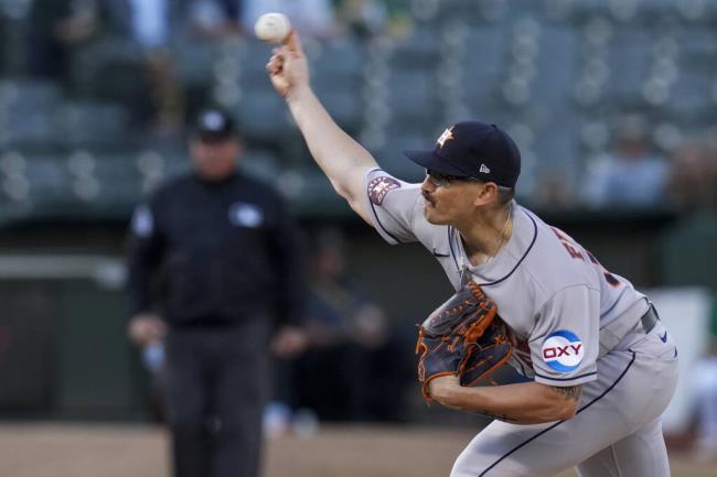 Houston Astros pitcher J.P. France throws to an A’s batter during the first inning Thursday, July 20, 2023, in Oakland. (Godofredo A. Vásquez / ASSOCIATED PRESS)