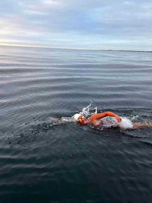 Athlete becomes 1st Turkish woman to swim across North Channel