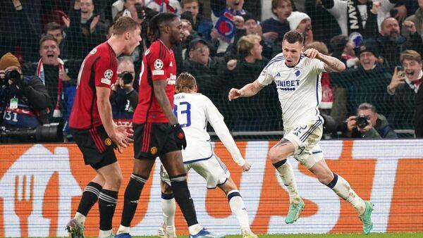 Calamity in Copenhagen leaves Manchester United bottom of Champions League group