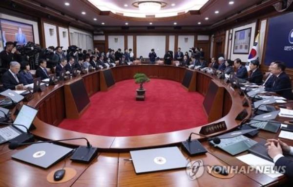 The Cabinet holds a meeting at the government complex in Seoul on Jan. 30, 2024. (Yonhap) 