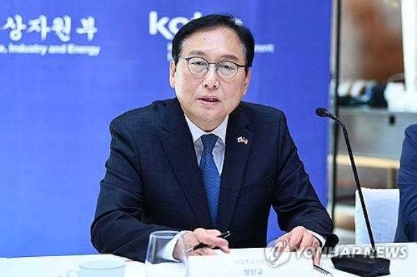 This undated photo provided by the Ministry of Trade, Industry and Energy shows Trade Minister Cheong In-kyo. (PHOTO NOT FOR SALE) (Yonhap)
