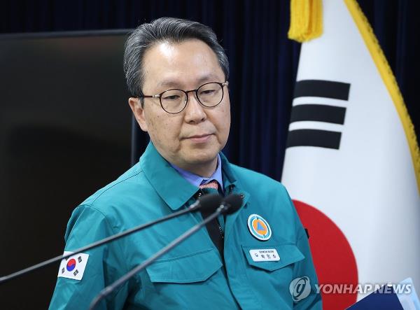 Second Vice Health Minister Park Min-soo enters a briefing room in Seoul on May 3, 2024. (Yonhap)
