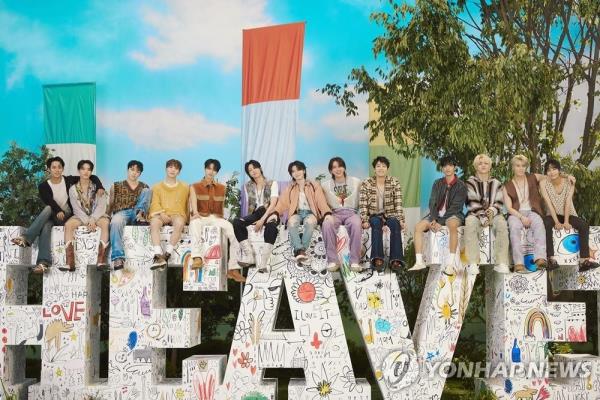 K-pop boy group Seventeen is seen in this photo provided by Pledis Entertainment. (PHOTO NOT FOR SALE) (Yonhap)